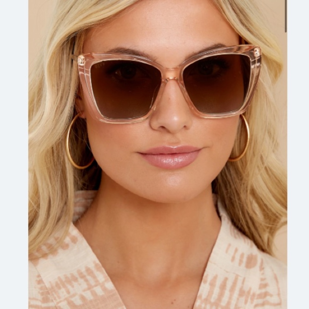 Becky II Sandstone Crystal Brown Fade Polarized Sunglasses - Picture 3 of 11